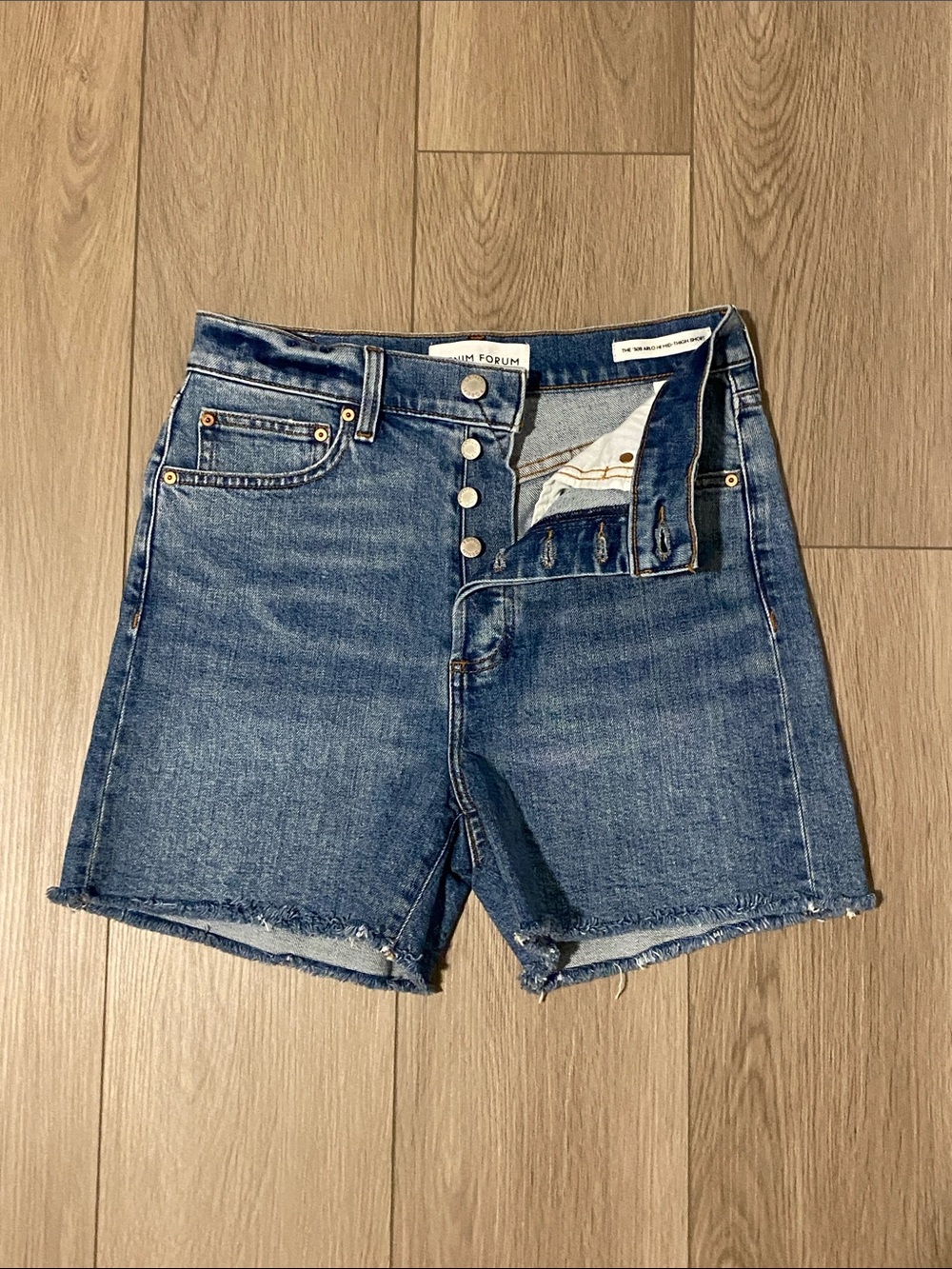 Denim Forum The '50s Arlo Hi Mid-Thigh Denim Short - Picture 6 of 14